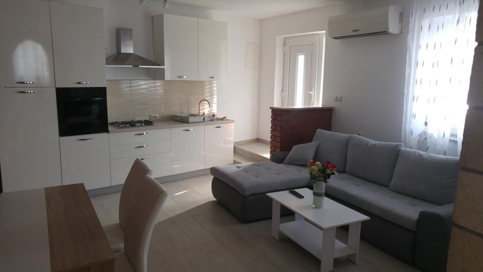 Apartments And Room Suza Senj  Exterior foto